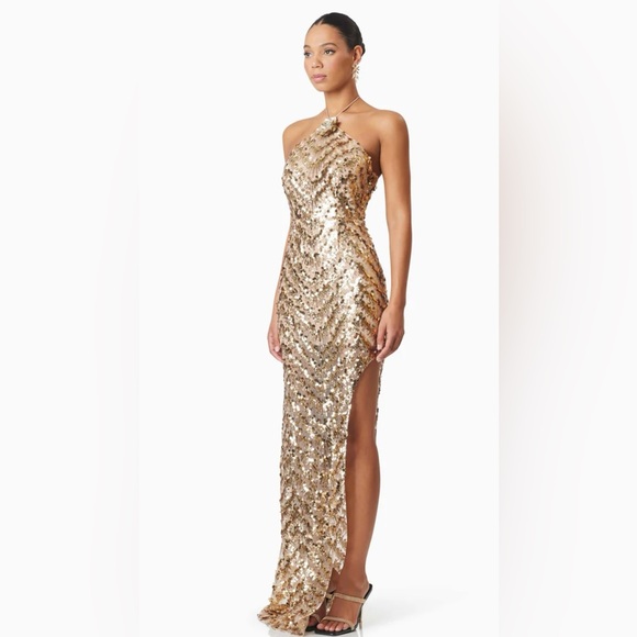 Elliatt Dresses & Skirts - NWT Elliatt $408 Gold Sequin Evening Gown size S